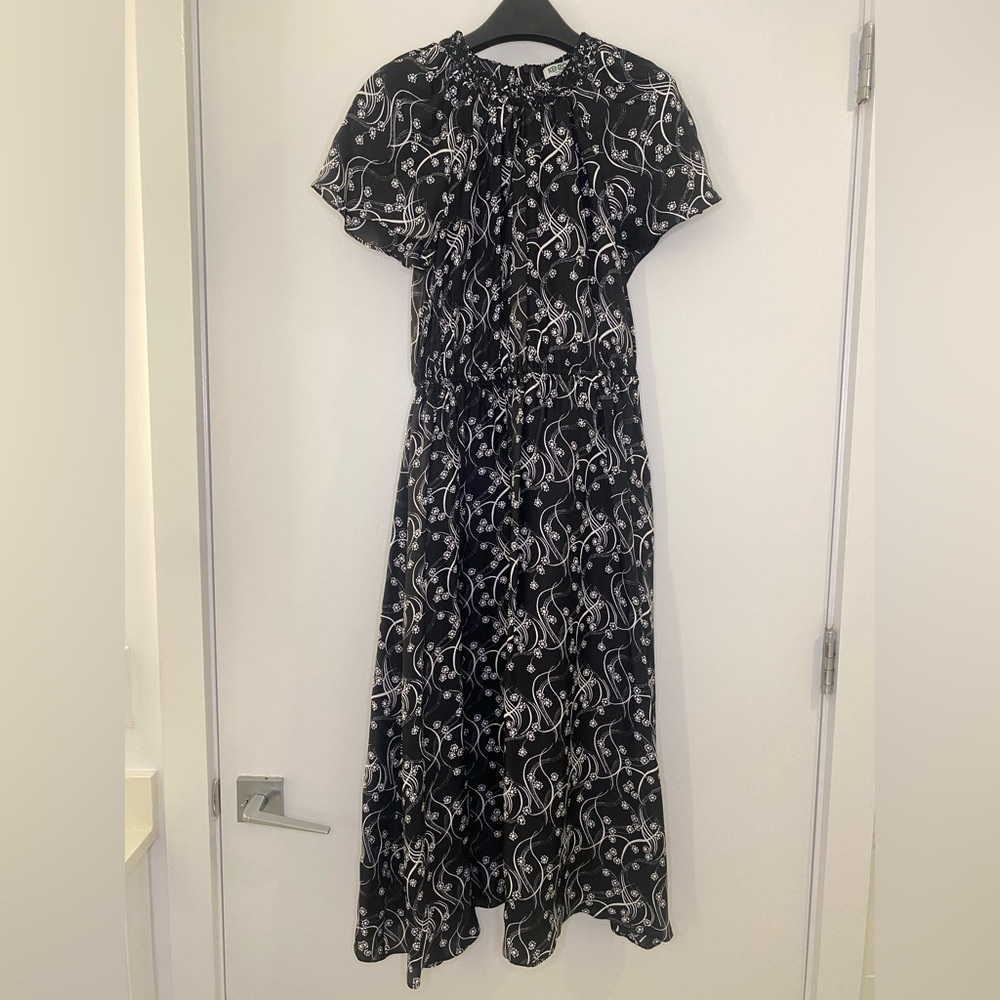 Kenzo Designer Summer Casual Cocktail Short Sleeve Black and White Midi Dress